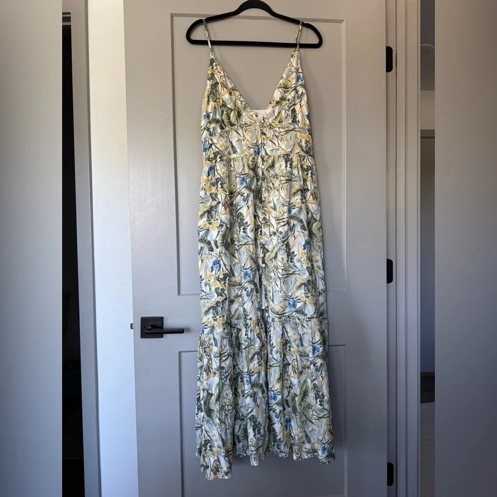 Abercrombie & Fitch plunge maxi Linen Blend dress in tropical print Large